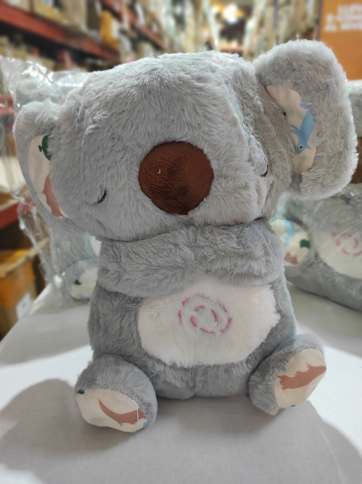 Koala de Peluche con Respiración, Luz y Sonido – Compañero de Sueño para Bebés